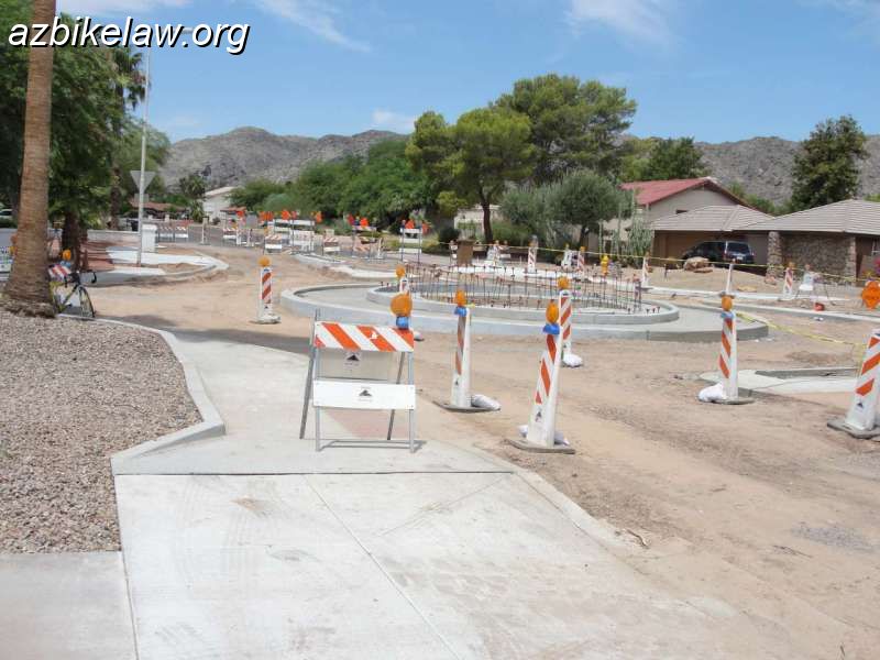 DSC01376r_196rr.JPG - Equestrian and Appaloosa permanent traffic circle construction July 2011. Most of the curbs done, 7/31/2011